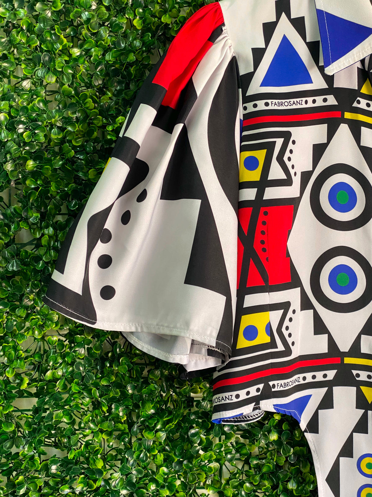 House of Fabrosanz Multicolour Geometric Long-Tail Shirt — detail