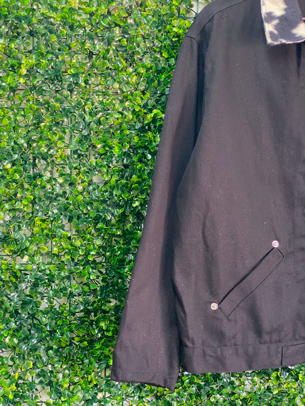 Thrift Rotate Black Cow-Print Collar Zip Jacket — detail
