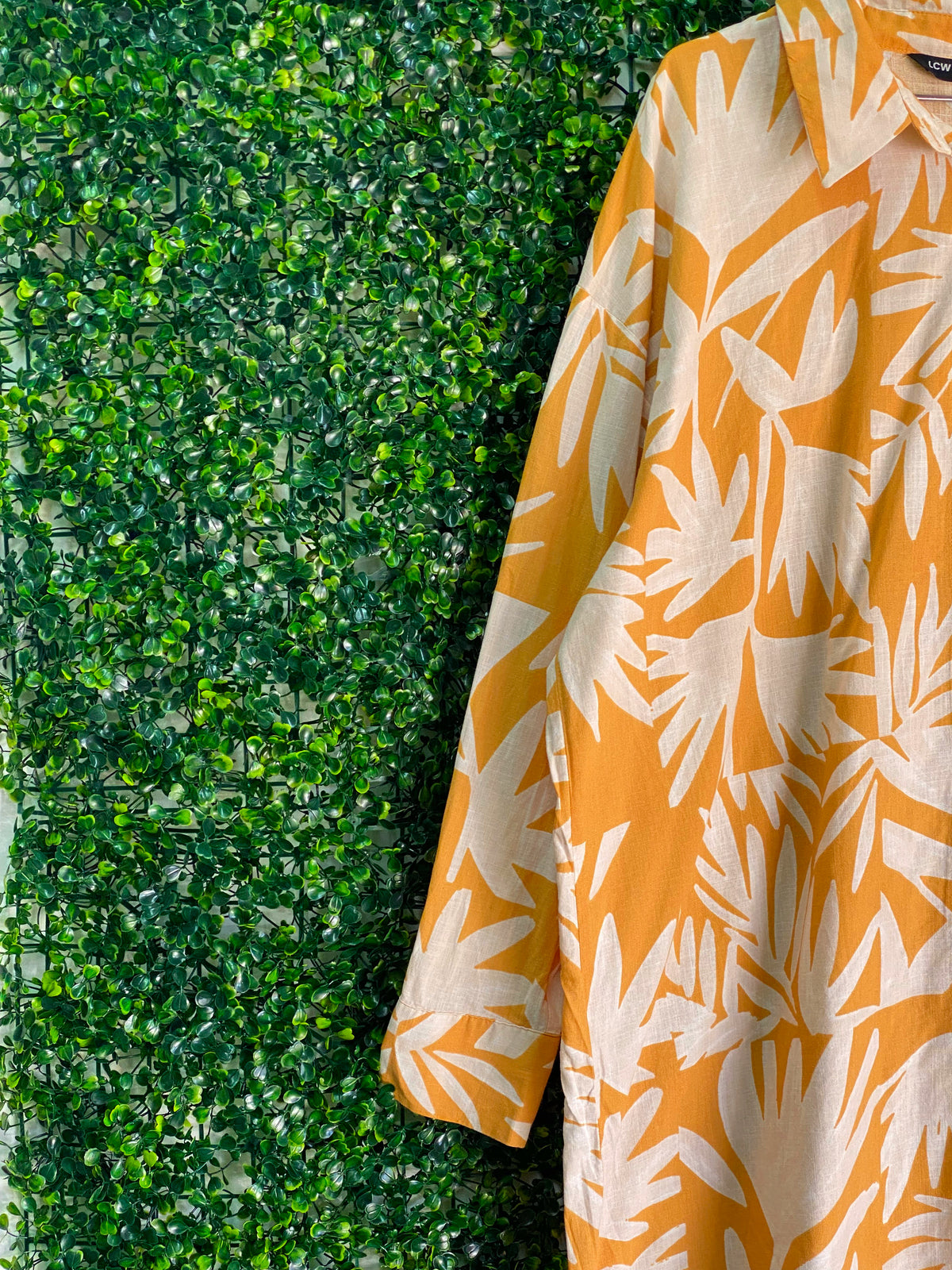 LCW Modest Mustard Leaf Print Shirt Dress — detail