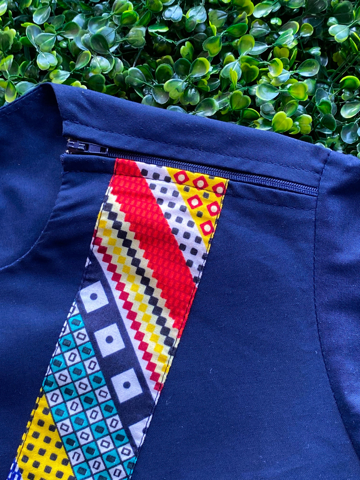 Navy Geometric Print V-Neck Tunic Top — detail