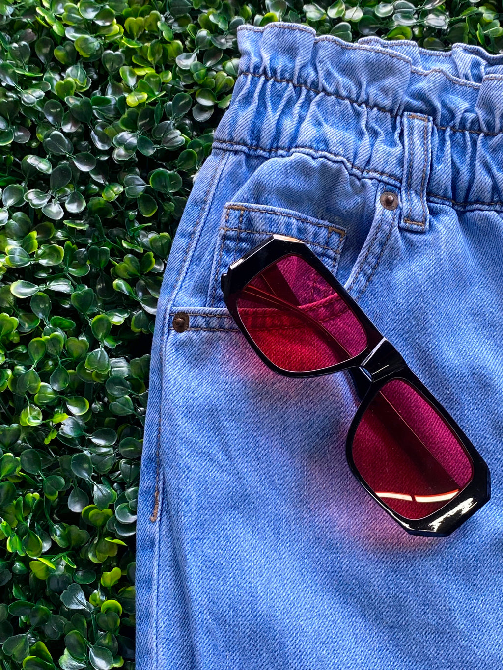 RE: Light Blue Slouchy Ultra High-Rise Jeans — detail