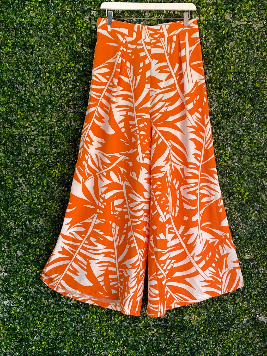 Orange & White Tropical Leaf Wide Leg Pants — detail