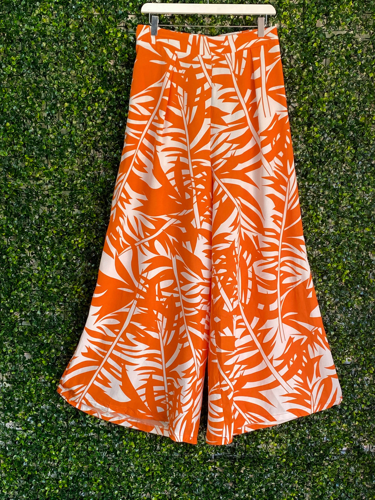 Orange & White Tropical Leaf Wide Leg Pants — detail