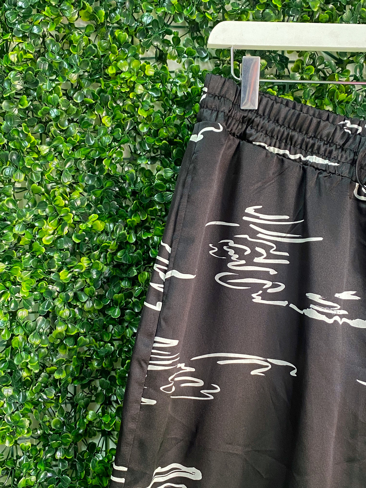 Foschini Black Abstract Print Wide-Leg Pants — detail