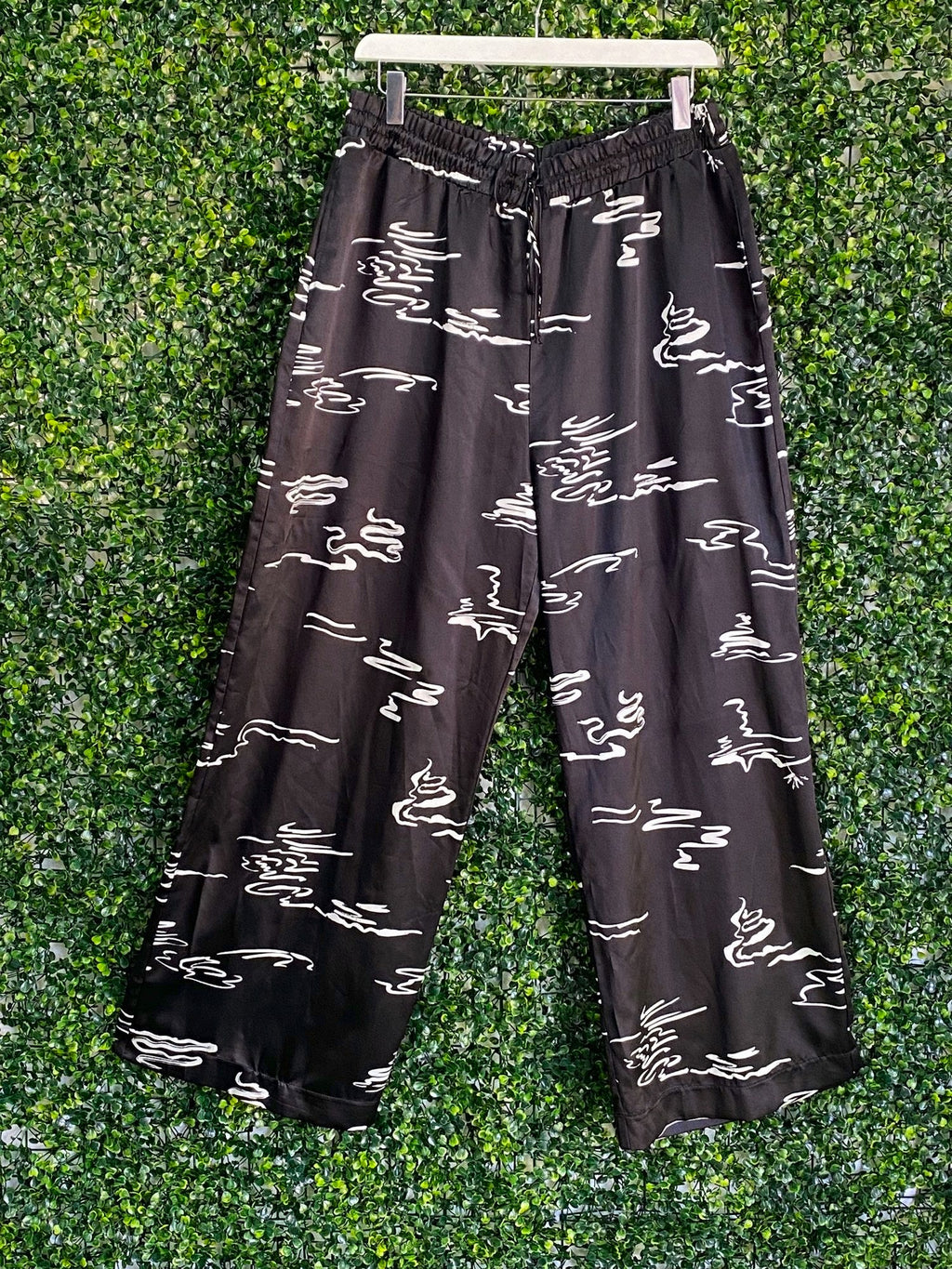 Foschini Black Abstract Print Wide-Leg Pants — front
