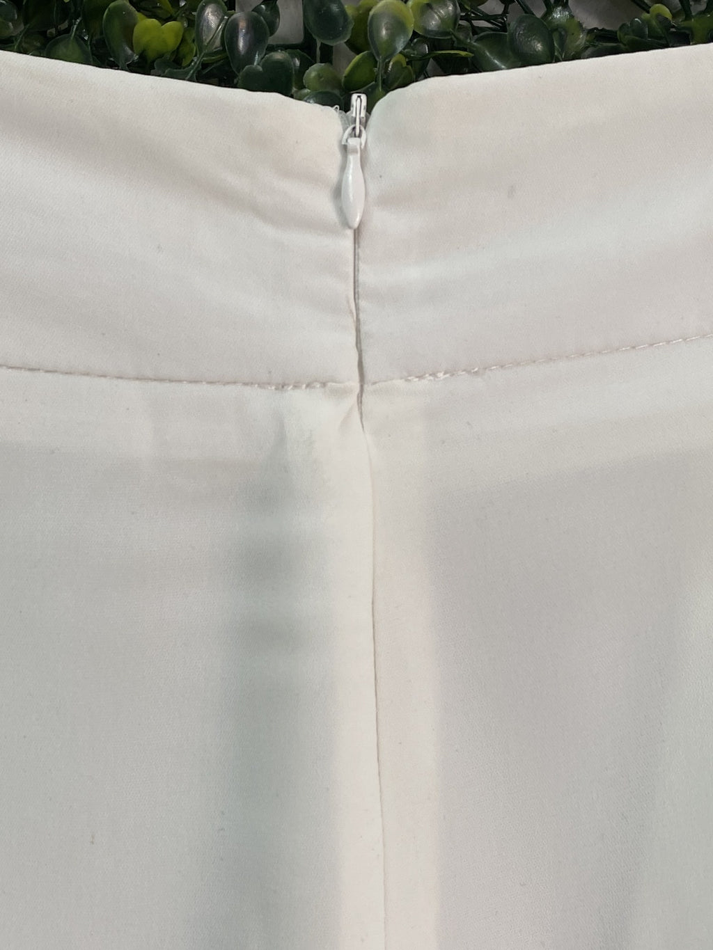 New Feeling Ivory Flowing Wide-Leg Pants — detail