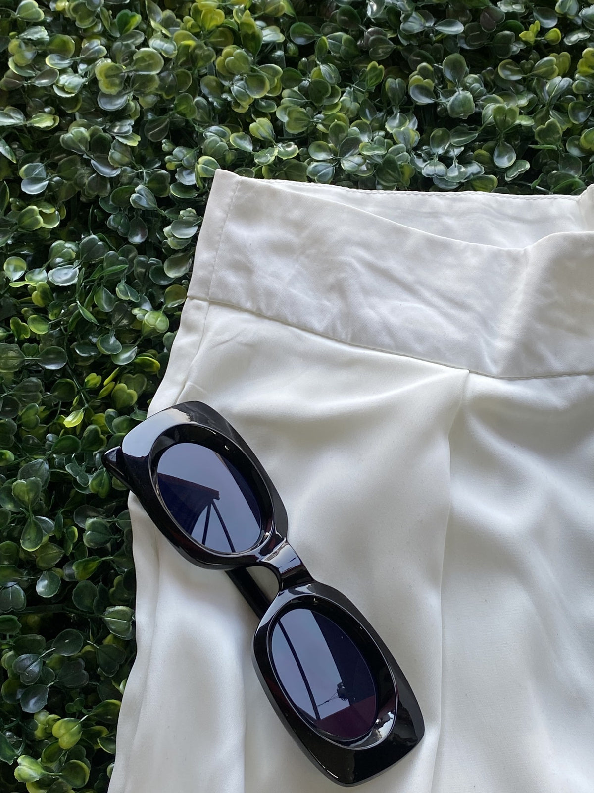 New Feeling Ivory Flowing Wide-Leg Pants — detail