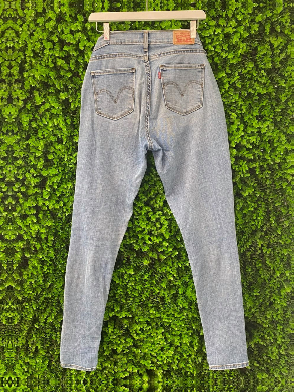 Levi's Light-Wash Curve Skinny Jeans
