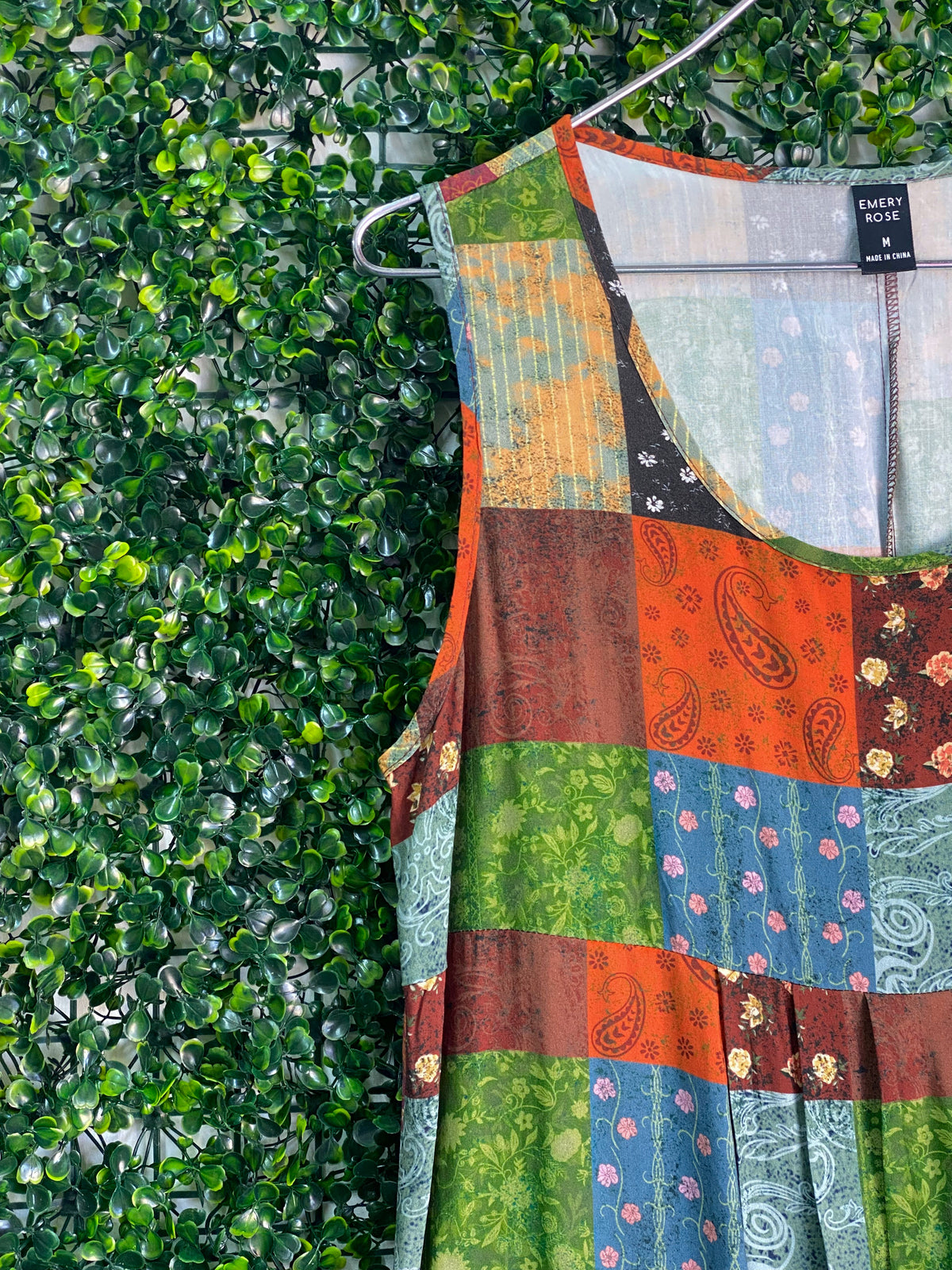 Emery Rose Multicolour Patchwork Sleeveless Dress — detail