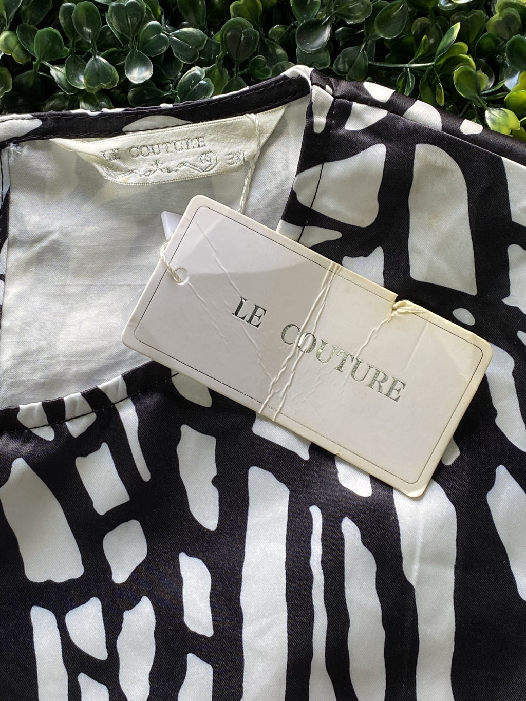 LB Couture Black & White Abstract Crop Top — brand