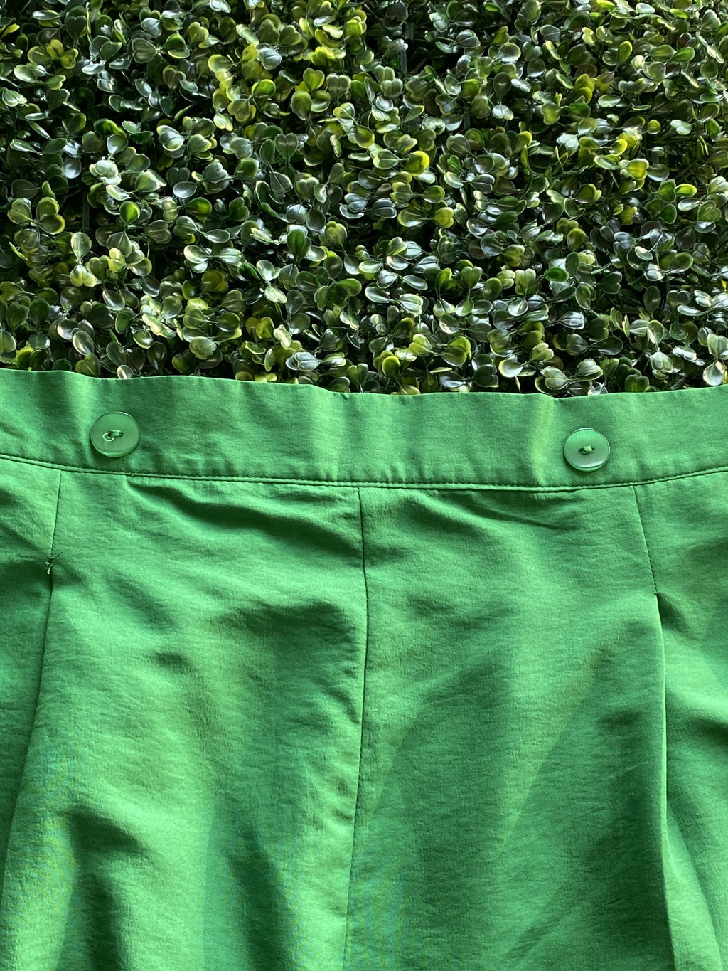 Leigh Schubert Emerald Green Tapered Trousers — detail