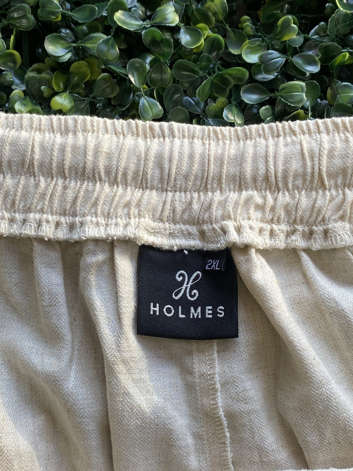 Holmes Cream Linen-Look Logo Shorts — brand