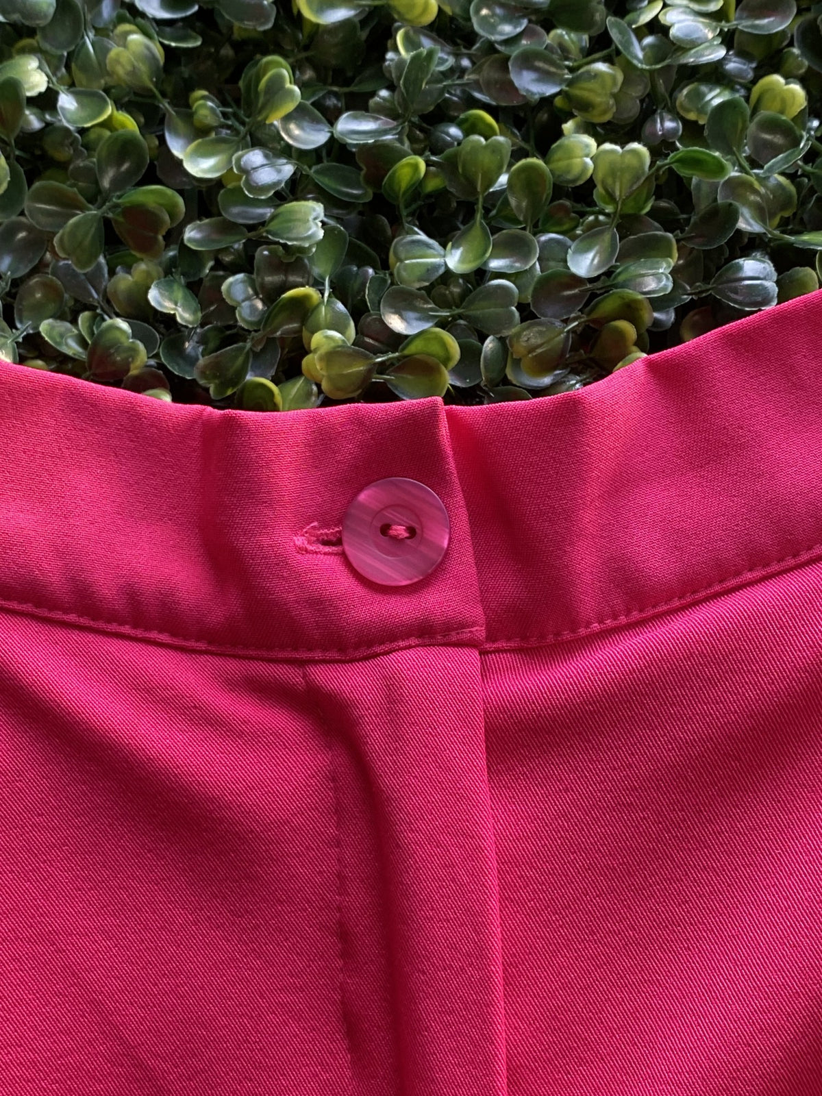 ME&B Fuchsia Straight-Leg Trousers — detail