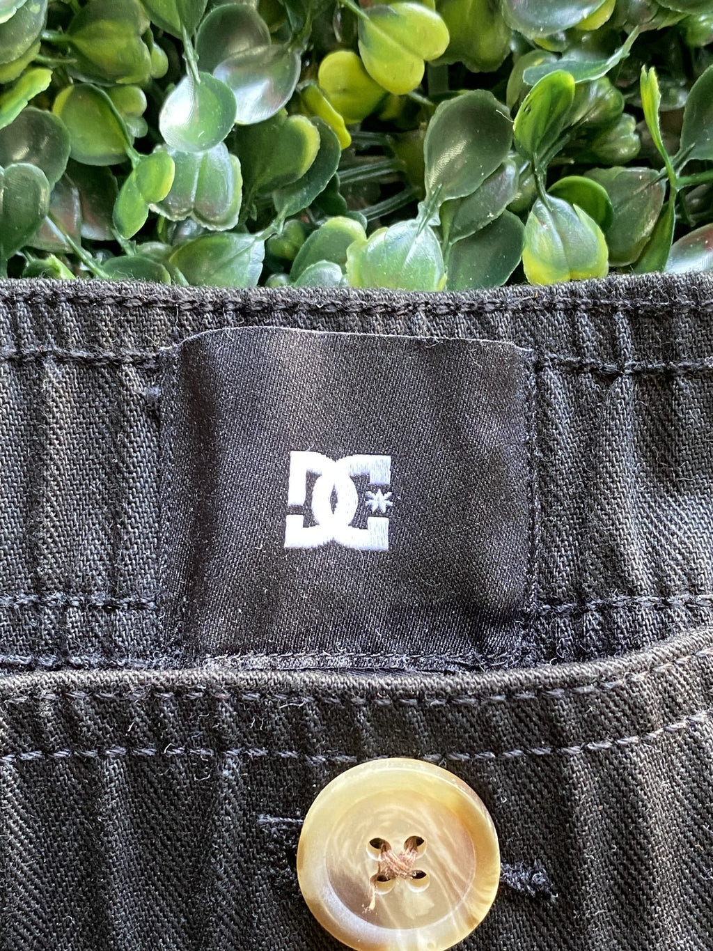 DC Shoes Black Cotton Utility Shorts — brand