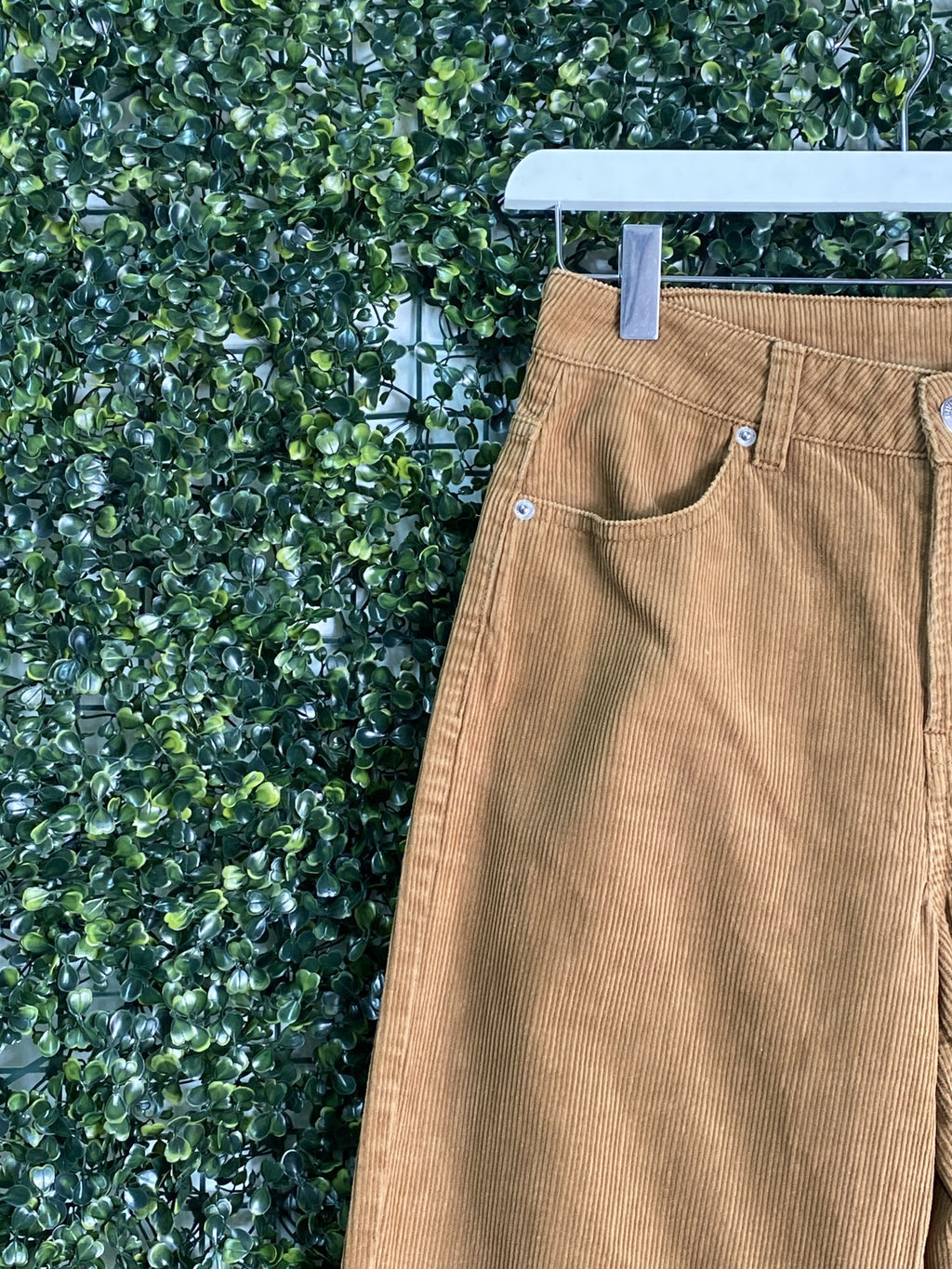 H&M Tan Corduroy Straight-Leg Pants — detail
