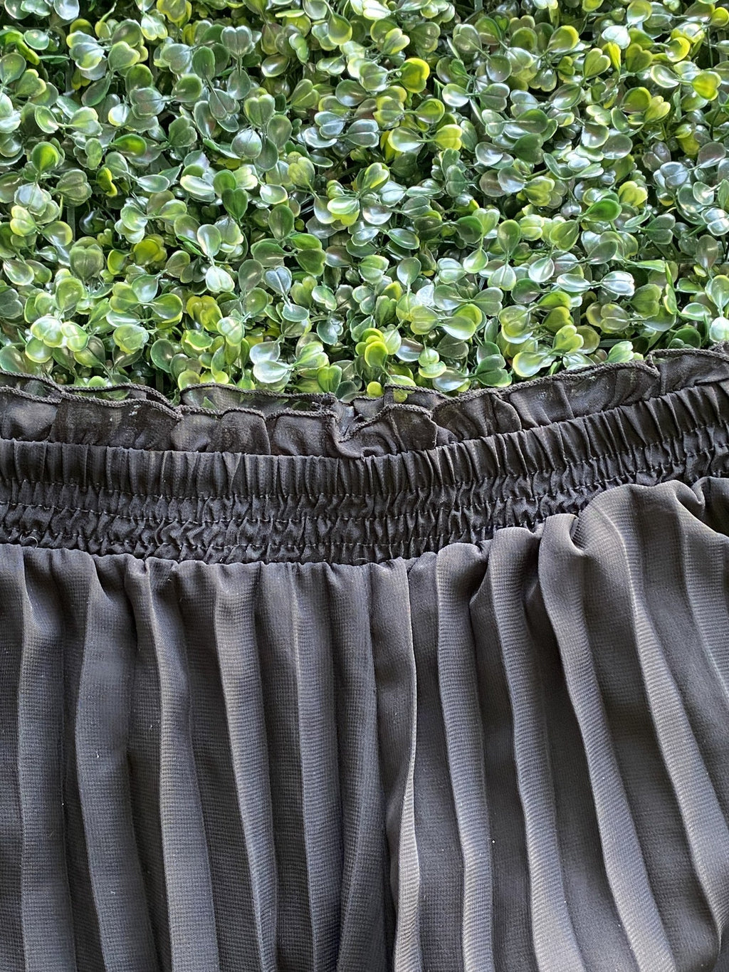 Massumi Black Chiffon Pleated Wide-Leg Pants — detail