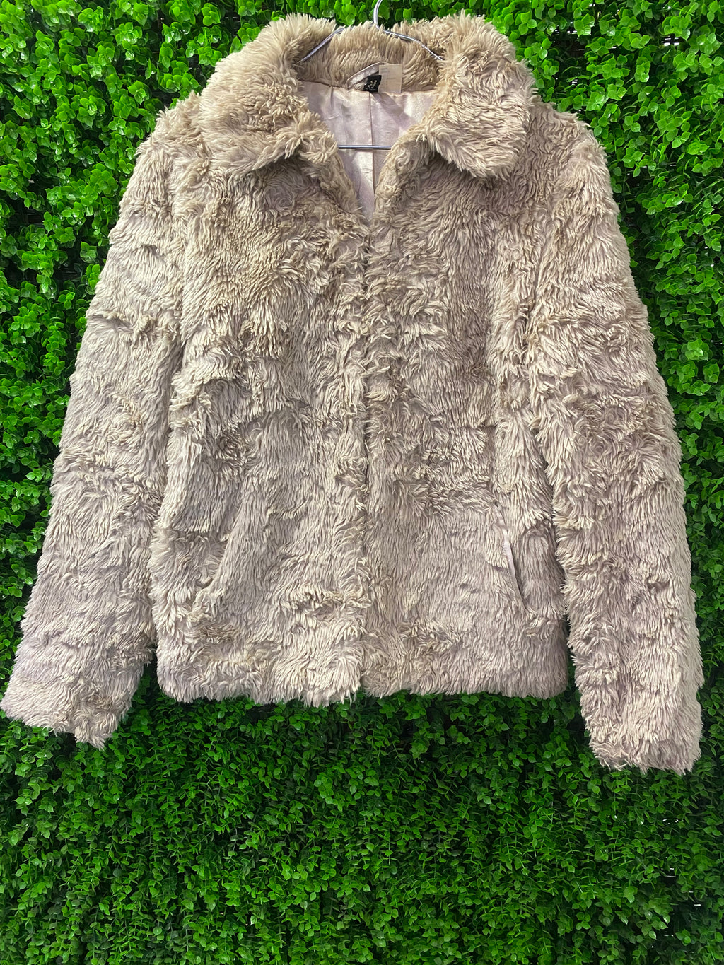 H&M Beige Faux Fur Jacket with Pockets