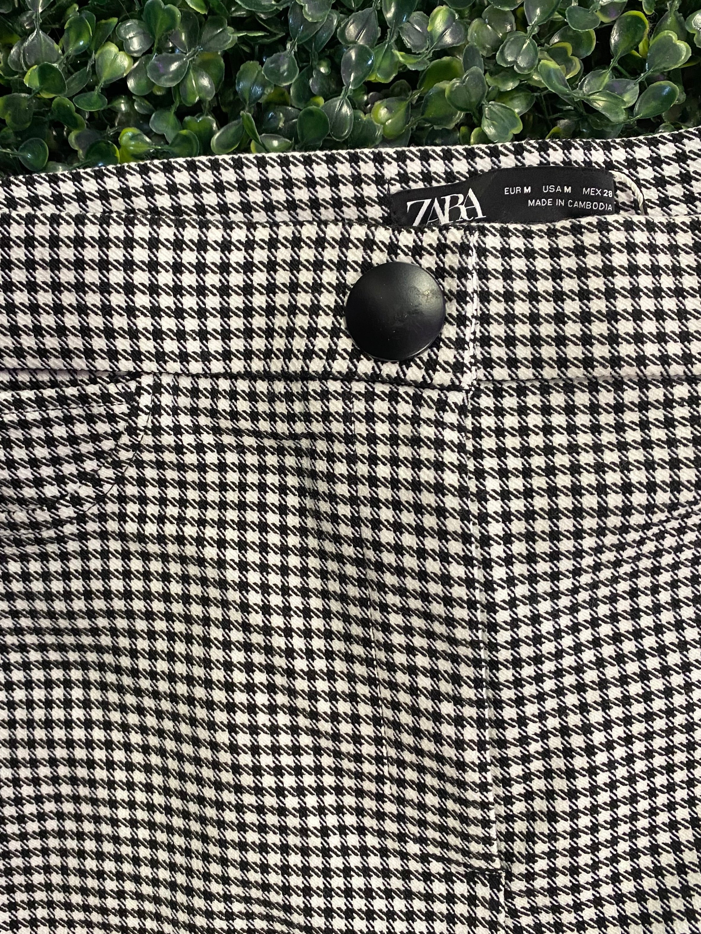 Zara FARO Black & White Houndstooth Skinny Pants