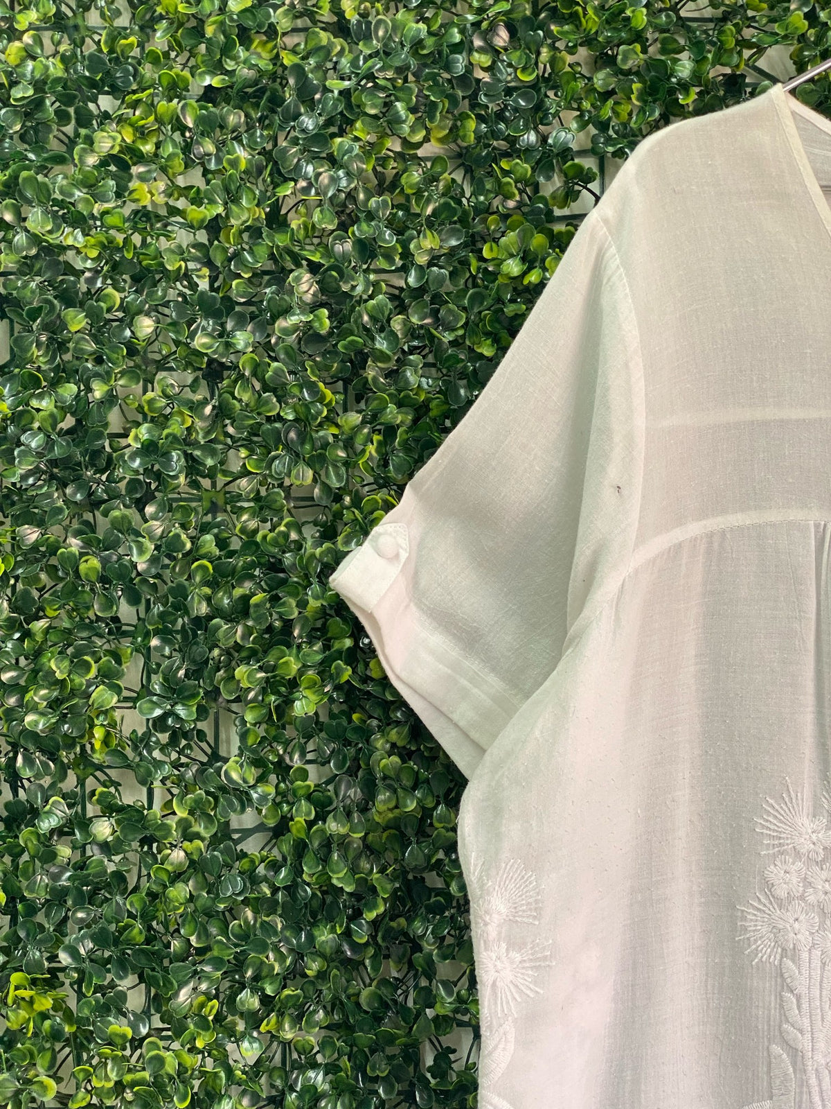 Queenspark White Lace-Hem Blouse — 03_detail_sleeve