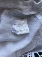 Queenspark White Lace-Hem Blouse — 06_fabric