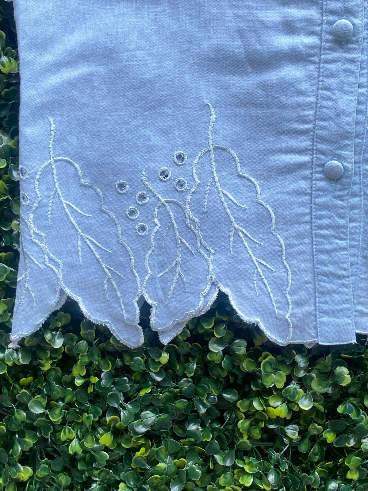 Chiffons London Mint Linen Blouse — 03-hem