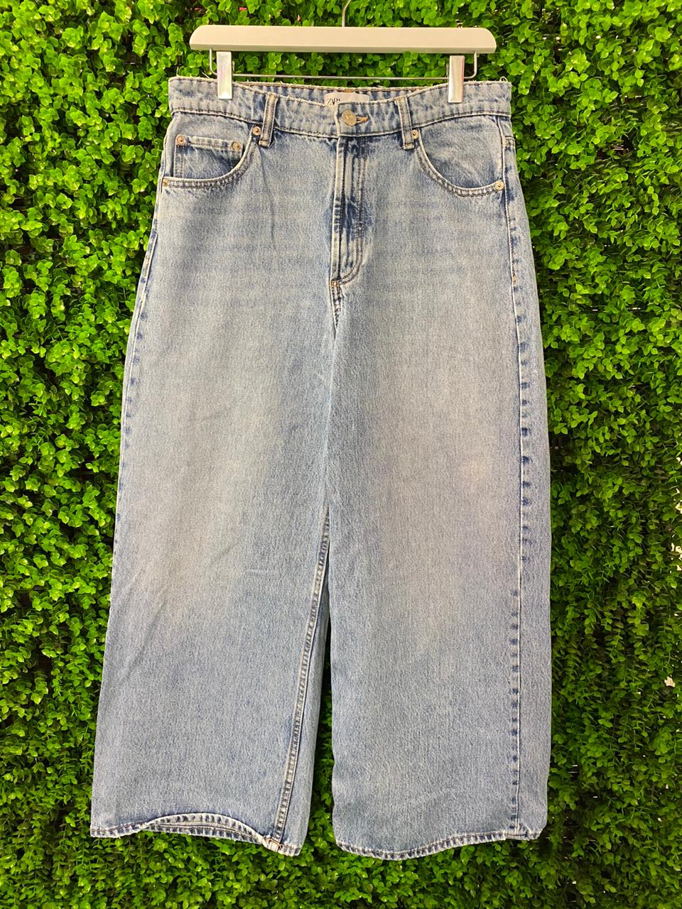 Zara Light Wash Wide-Leg Jeans