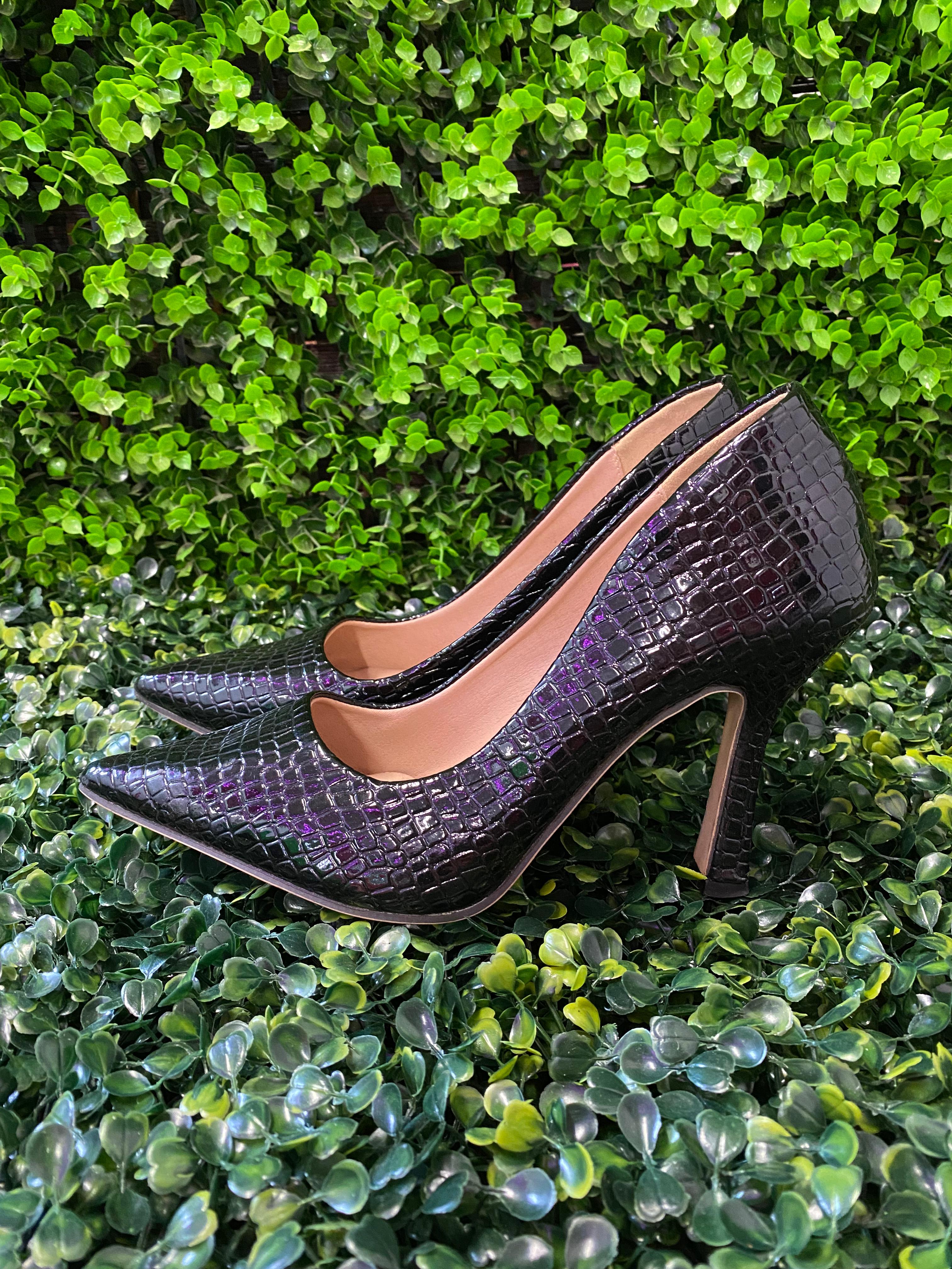 Black Croc-Effect Pointed Heels
