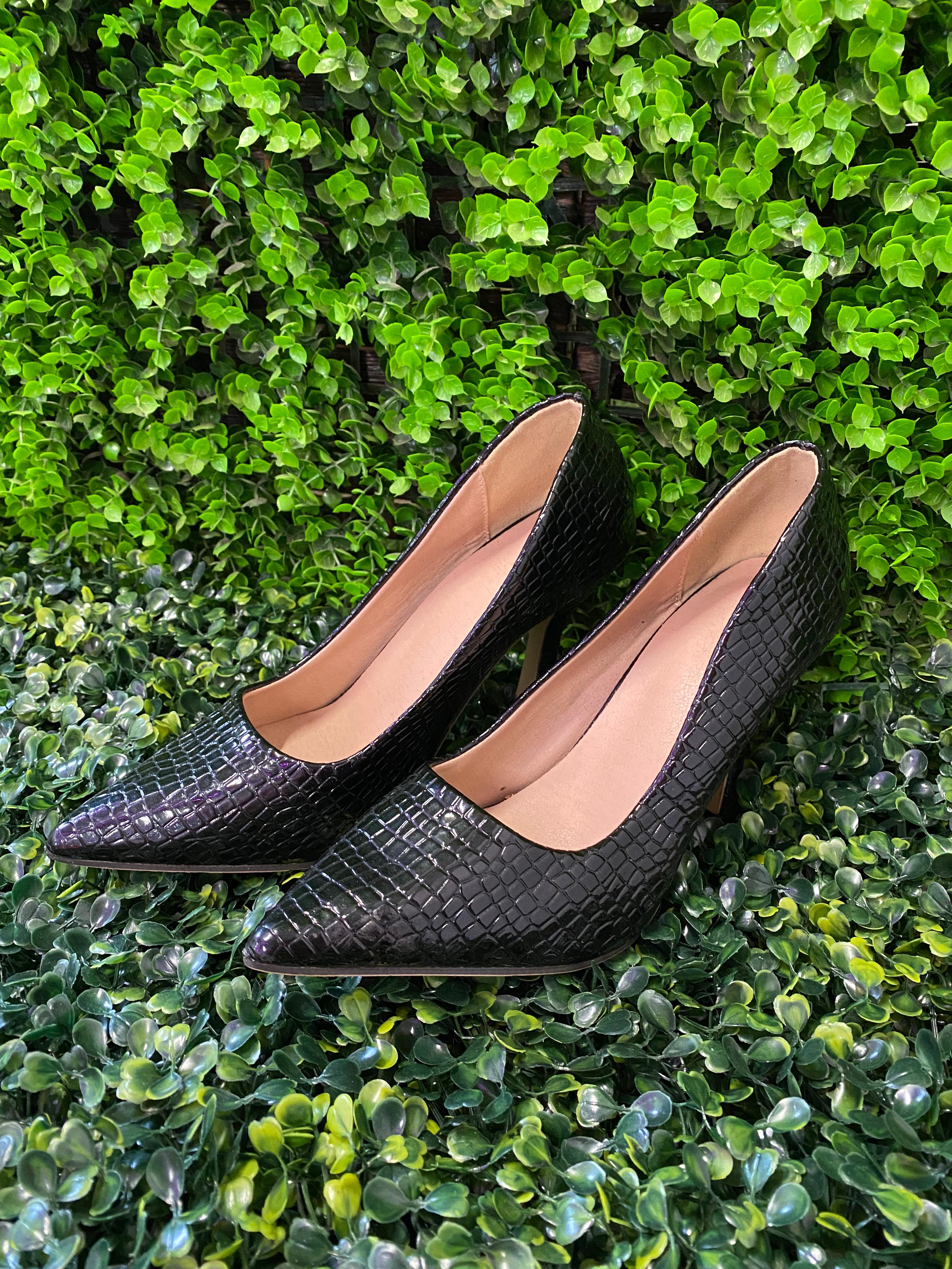 Black Croc-Effect Pointed Heels