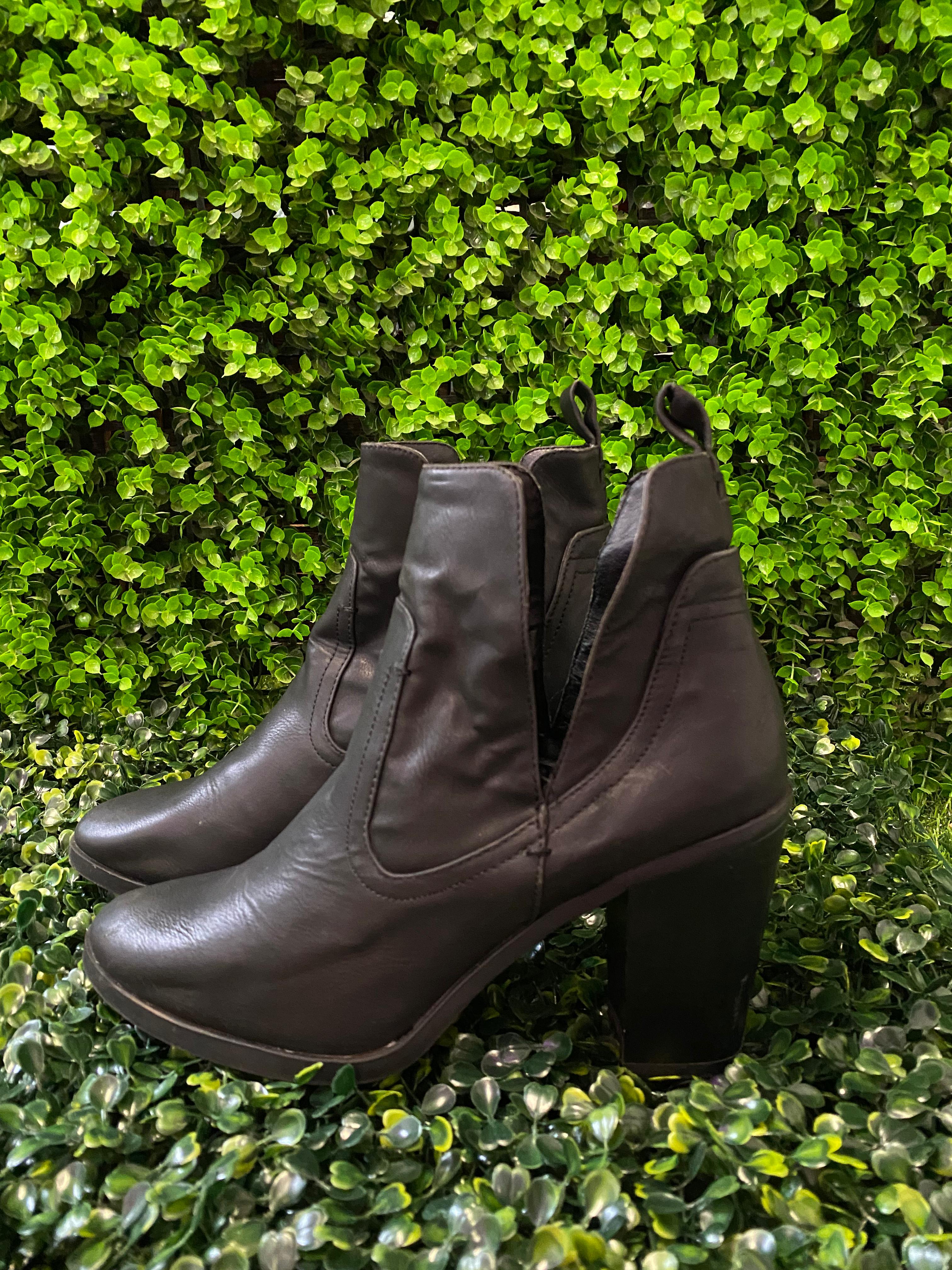 Rubi Black Leather Ankle Boots