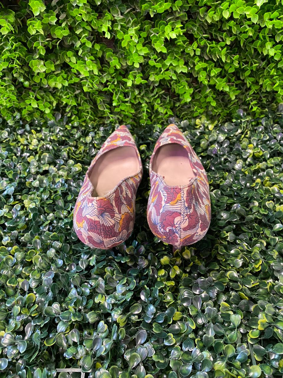 Promad Floral Pointed-Toe Heels