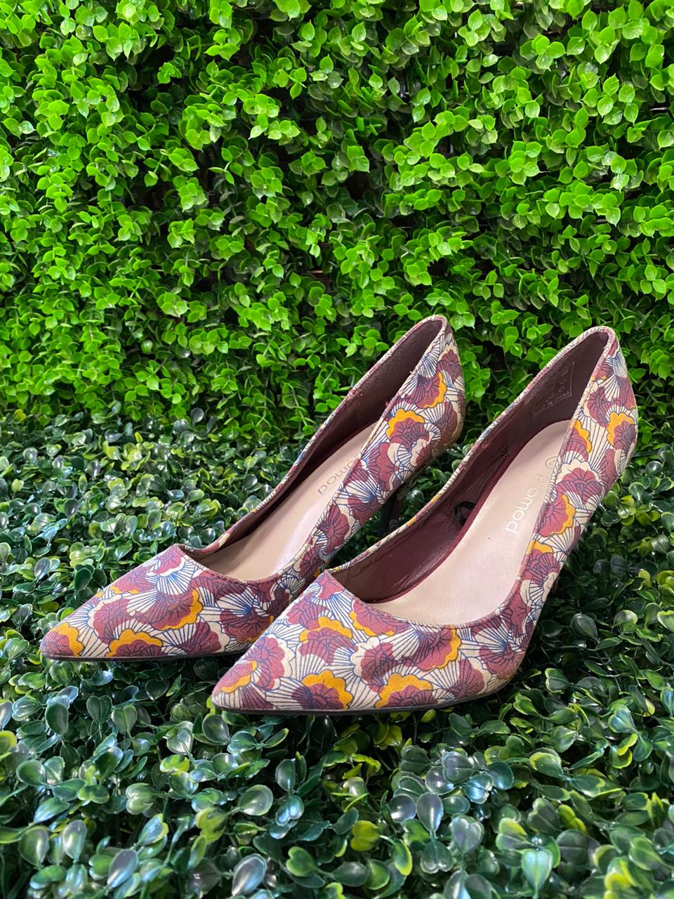 Promad Floral Pointed-Toe Heels