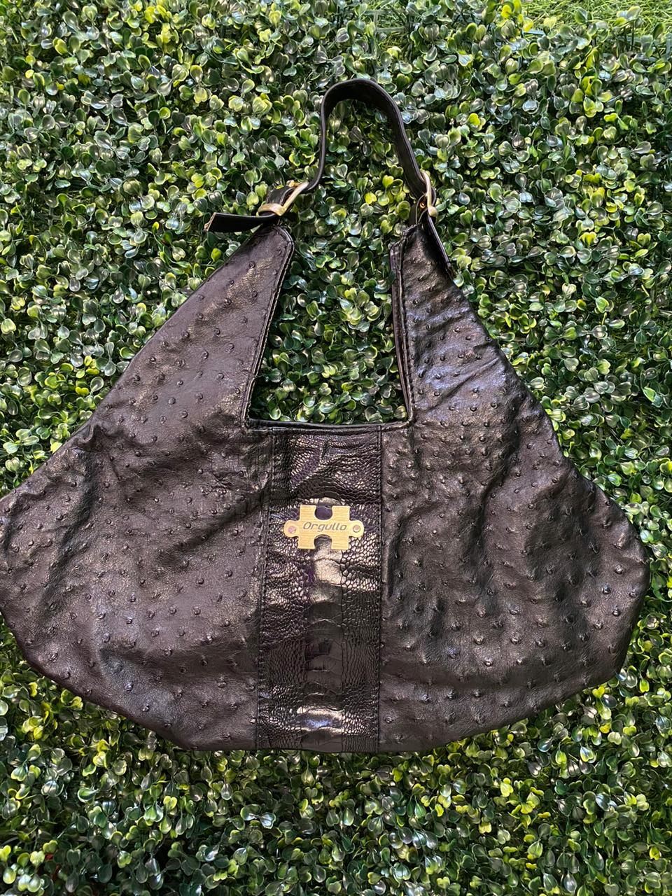 Orgullo Black Textured Shoulder Bag