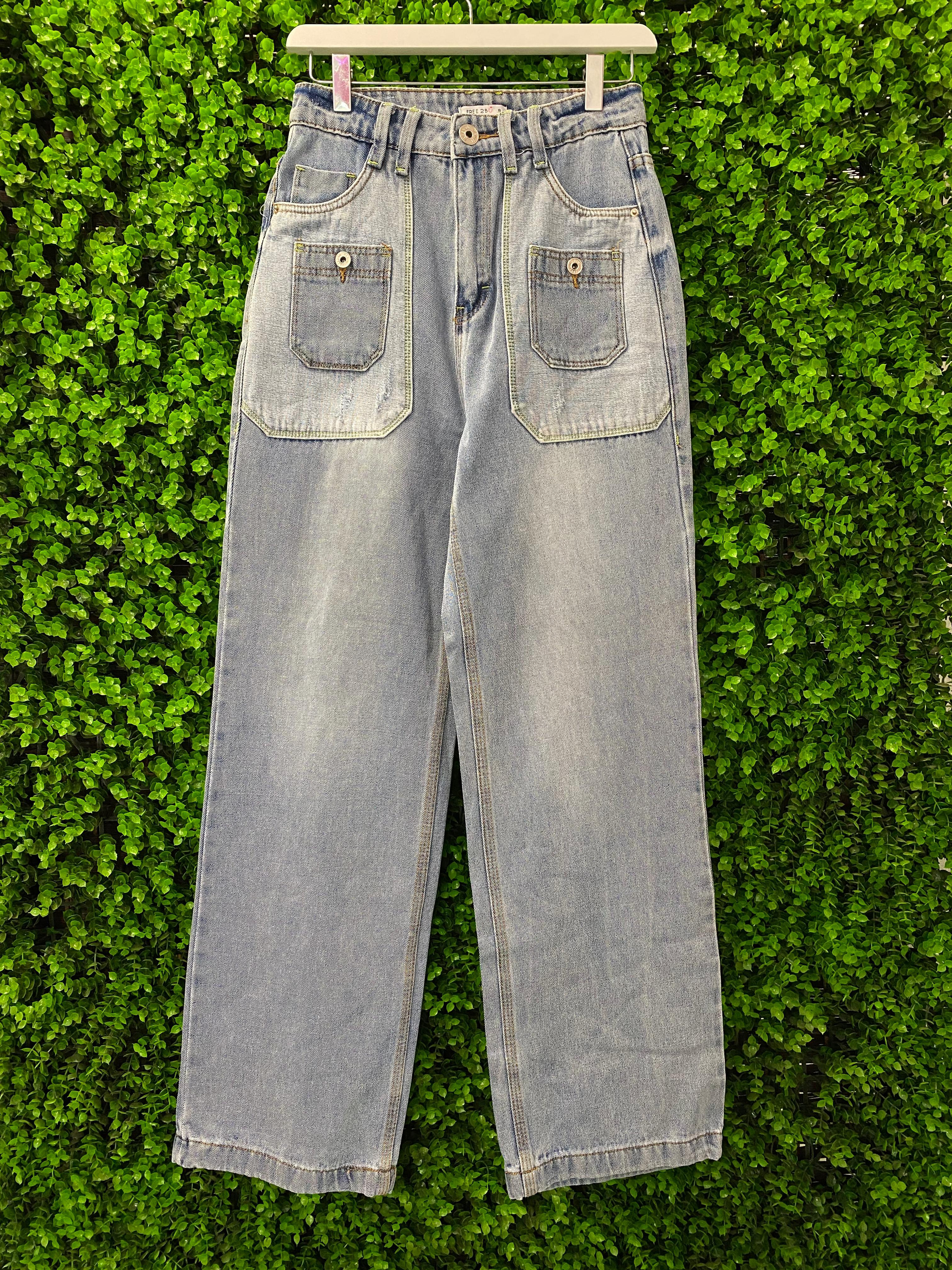 Light-Wash Wide-Leg Jeans