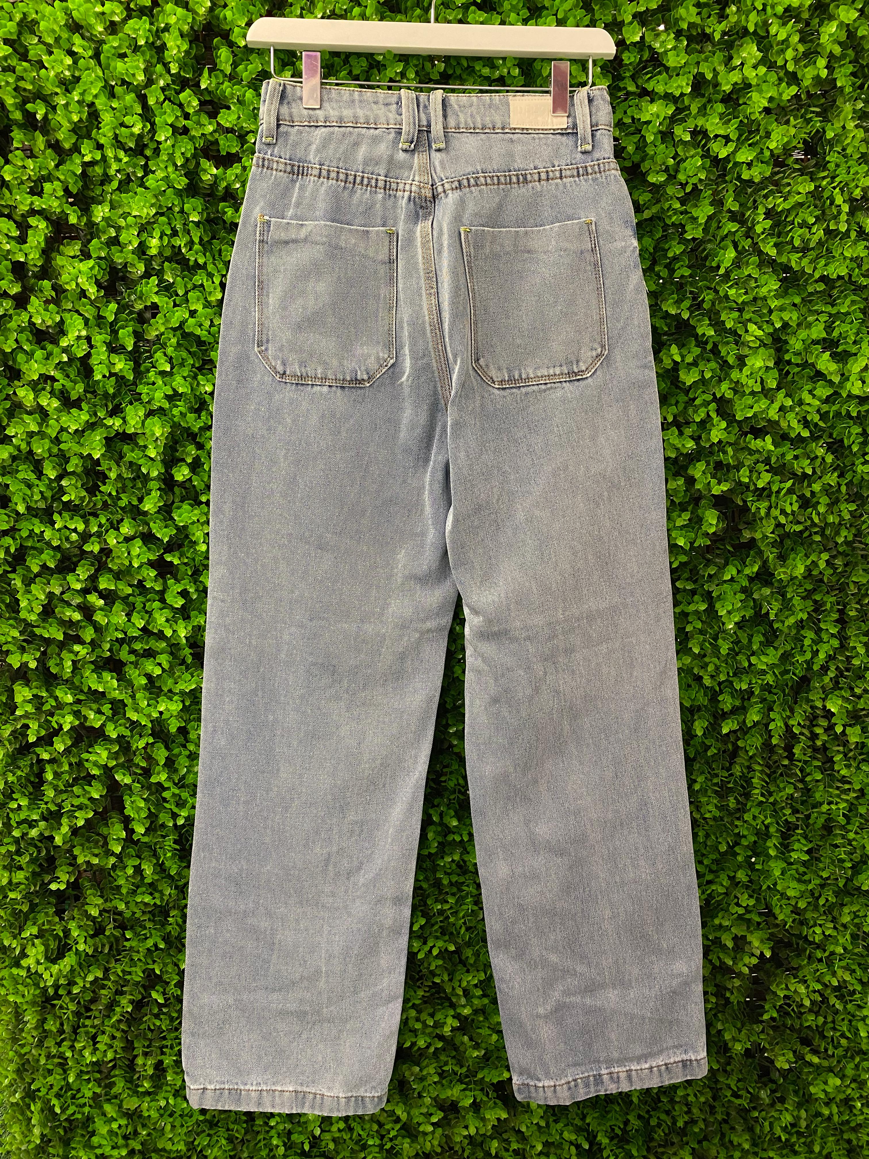 Light-Wash Wide-Leg Jeans