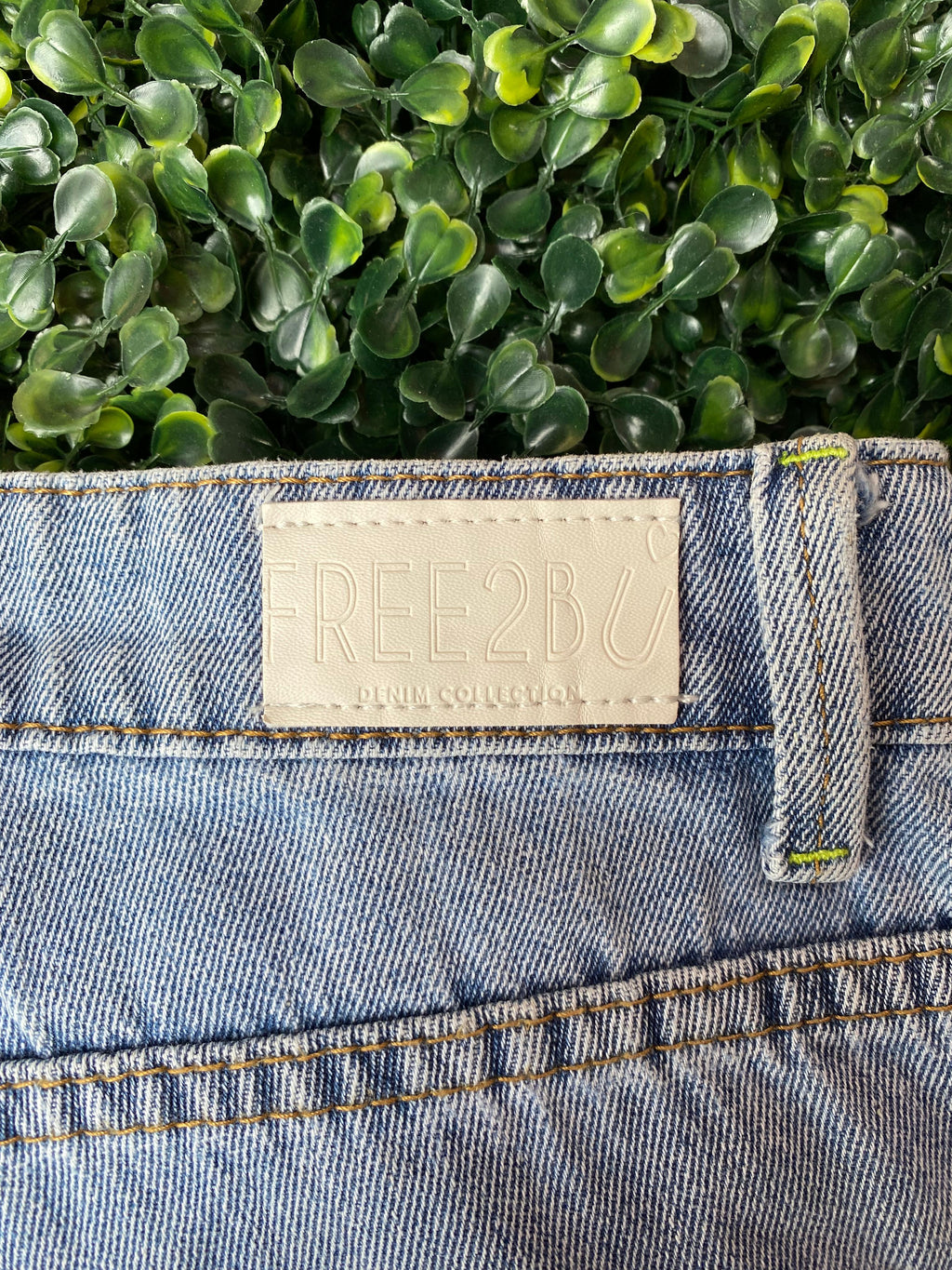 Light-Wash Wide-Leg Jeans