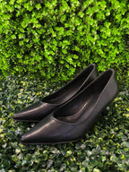 Lamara Paris Black Pointed Court Heels