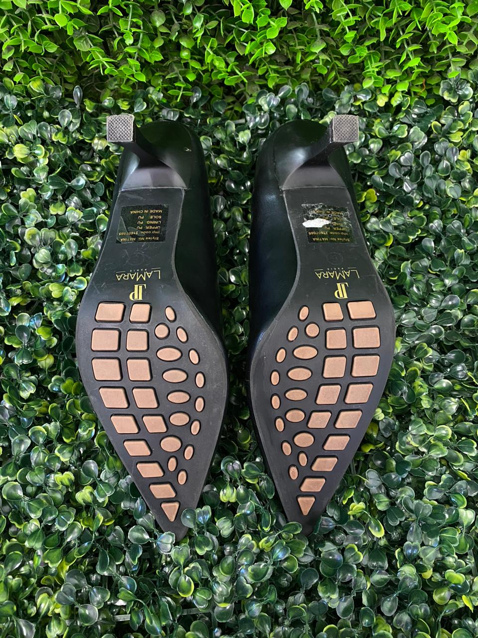 Lamara Paris Black Pointed Court Heels