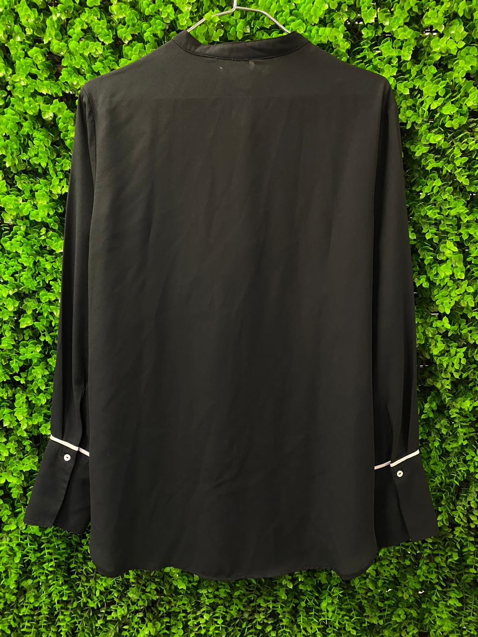 H&M Conscious Black Contrast-Piped Blouse