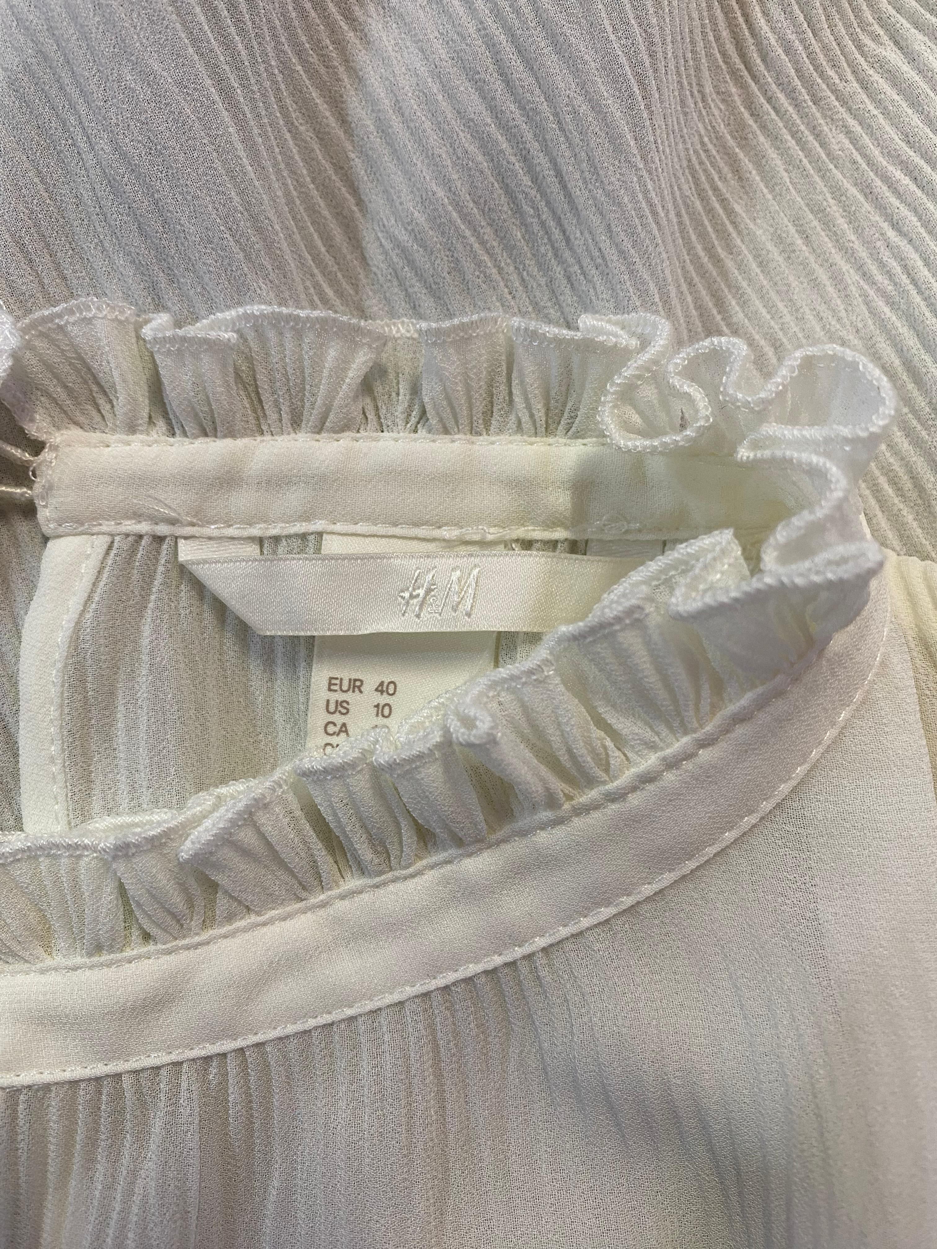 H&M Ivory Pleated Ruffle-Neck Blouse