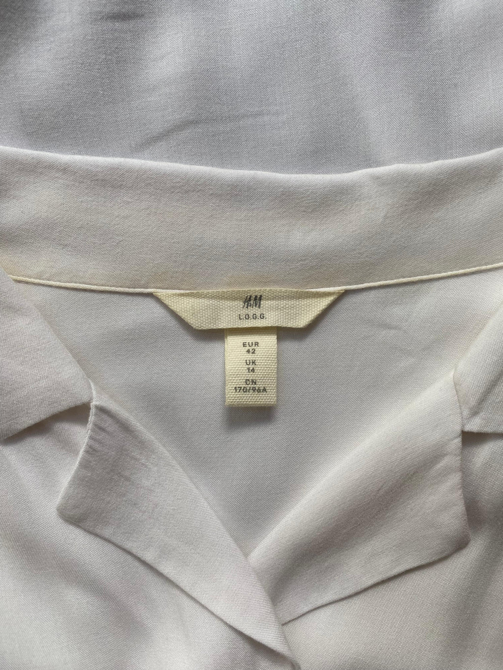 H&M White Relaxed Button-Up Blouse