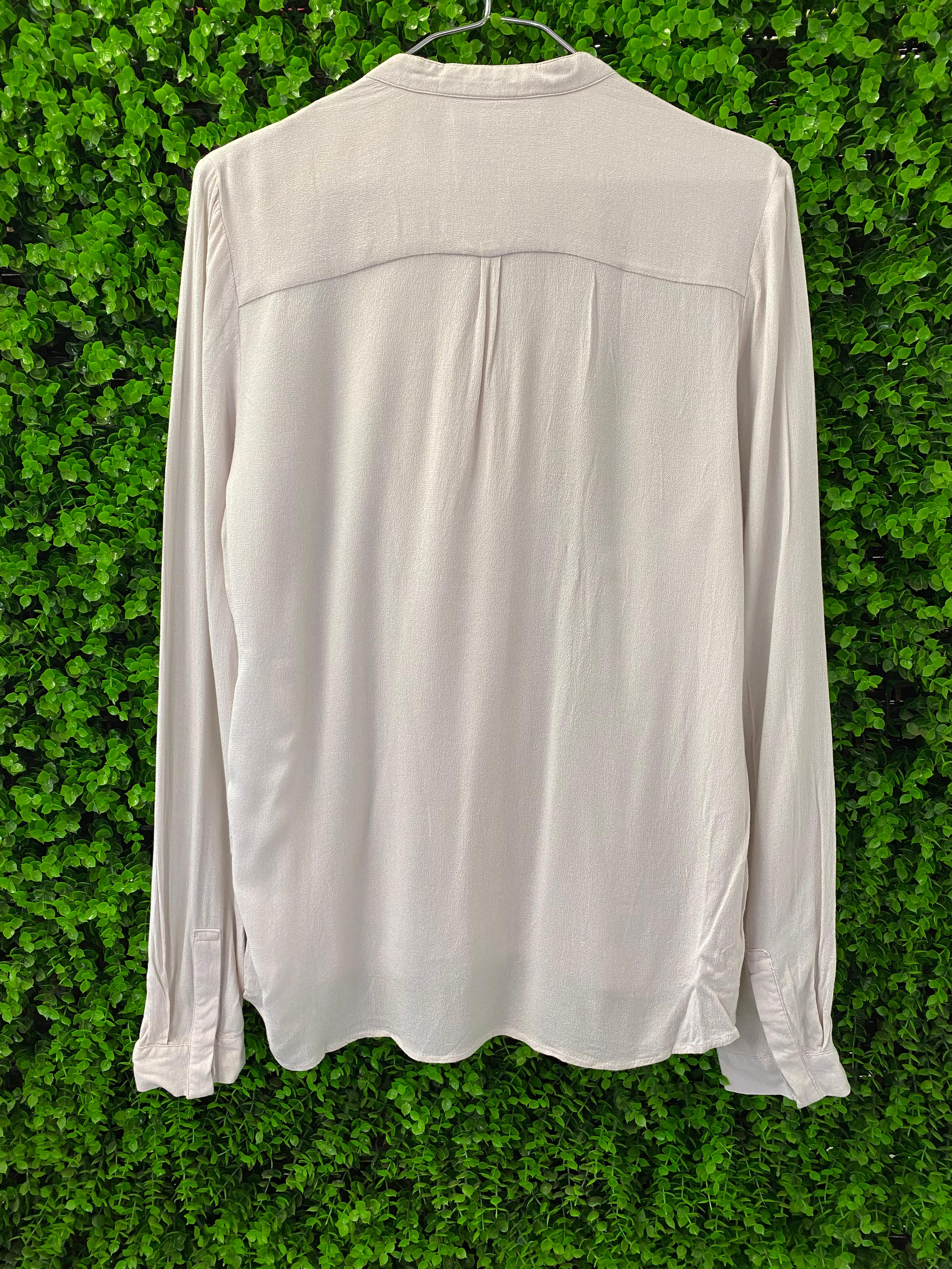 YAYA Soft White Asymmetrical Zip Blouse
