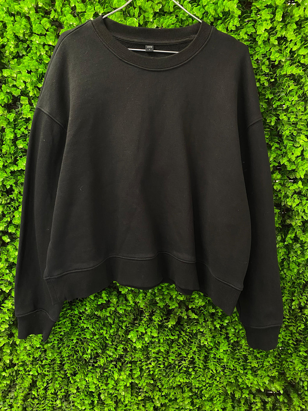 UNIQ Black Oversized Sweatshirt