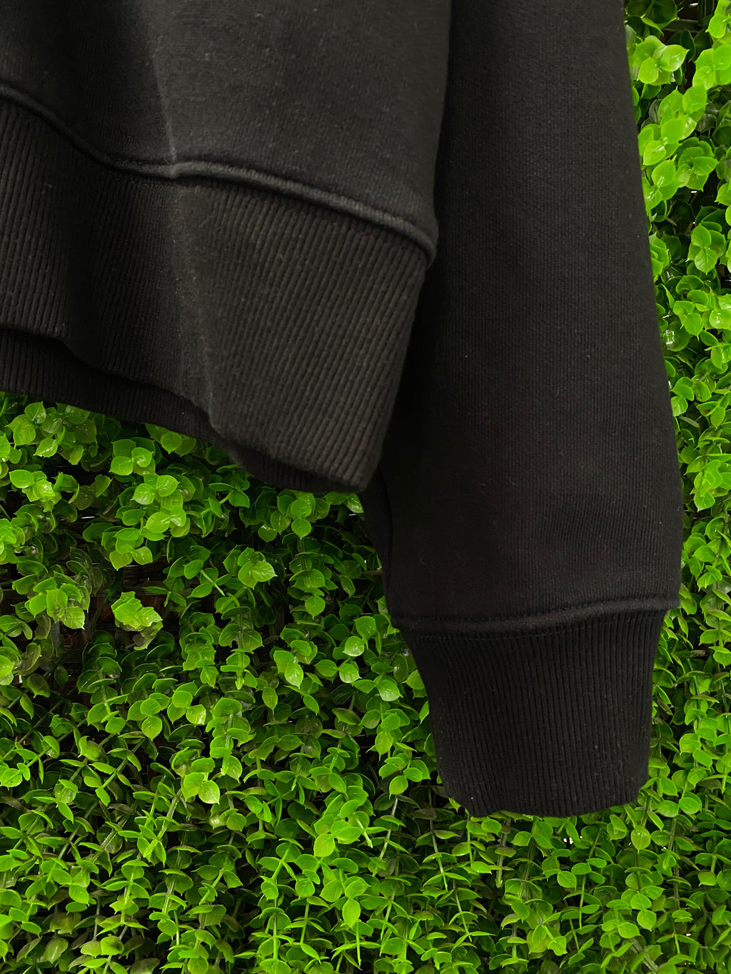 UNIQ Black Oversized Sweatshirt
