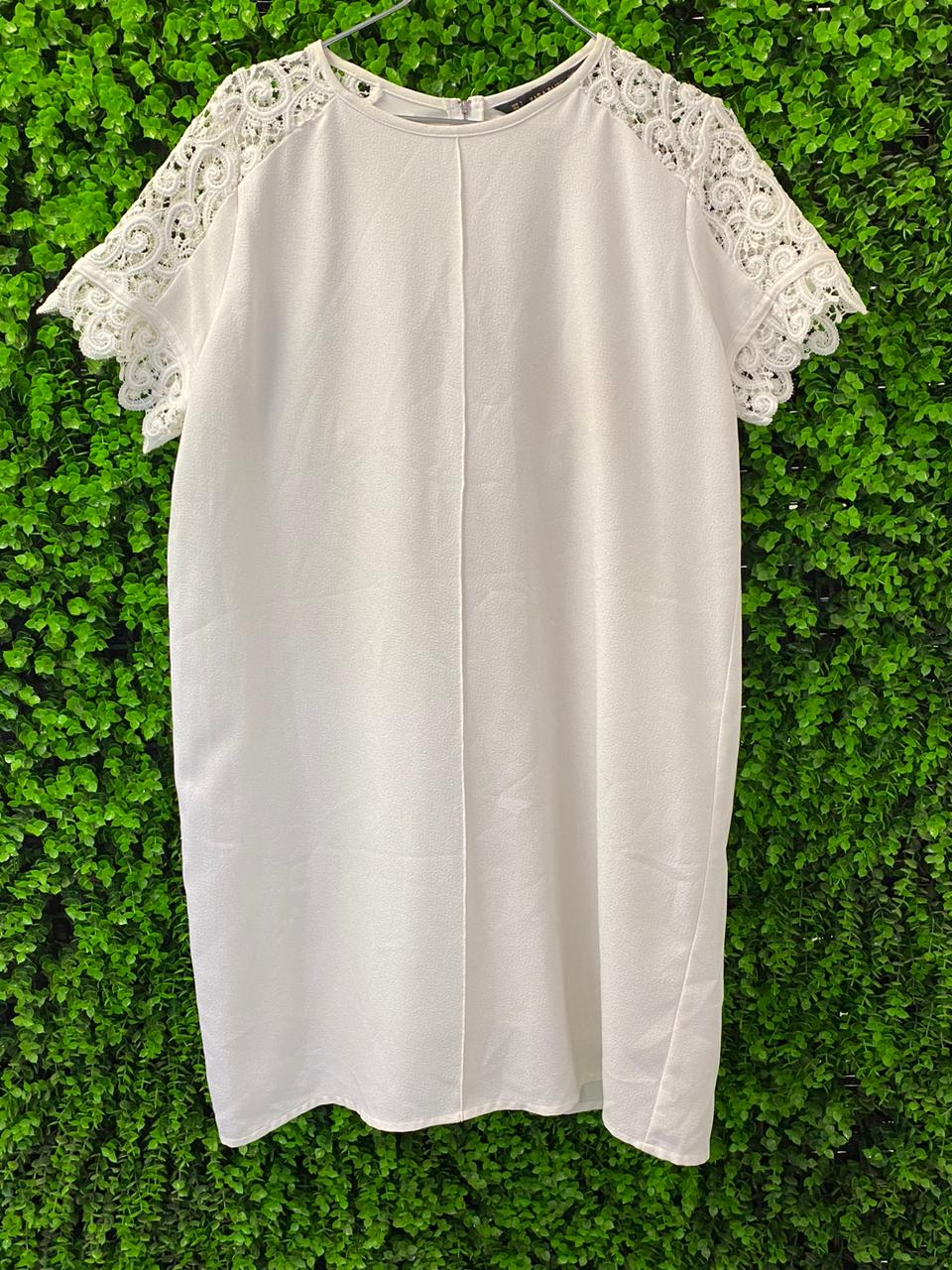 Zara Basic Cream Lace Sleeve Shift Dress