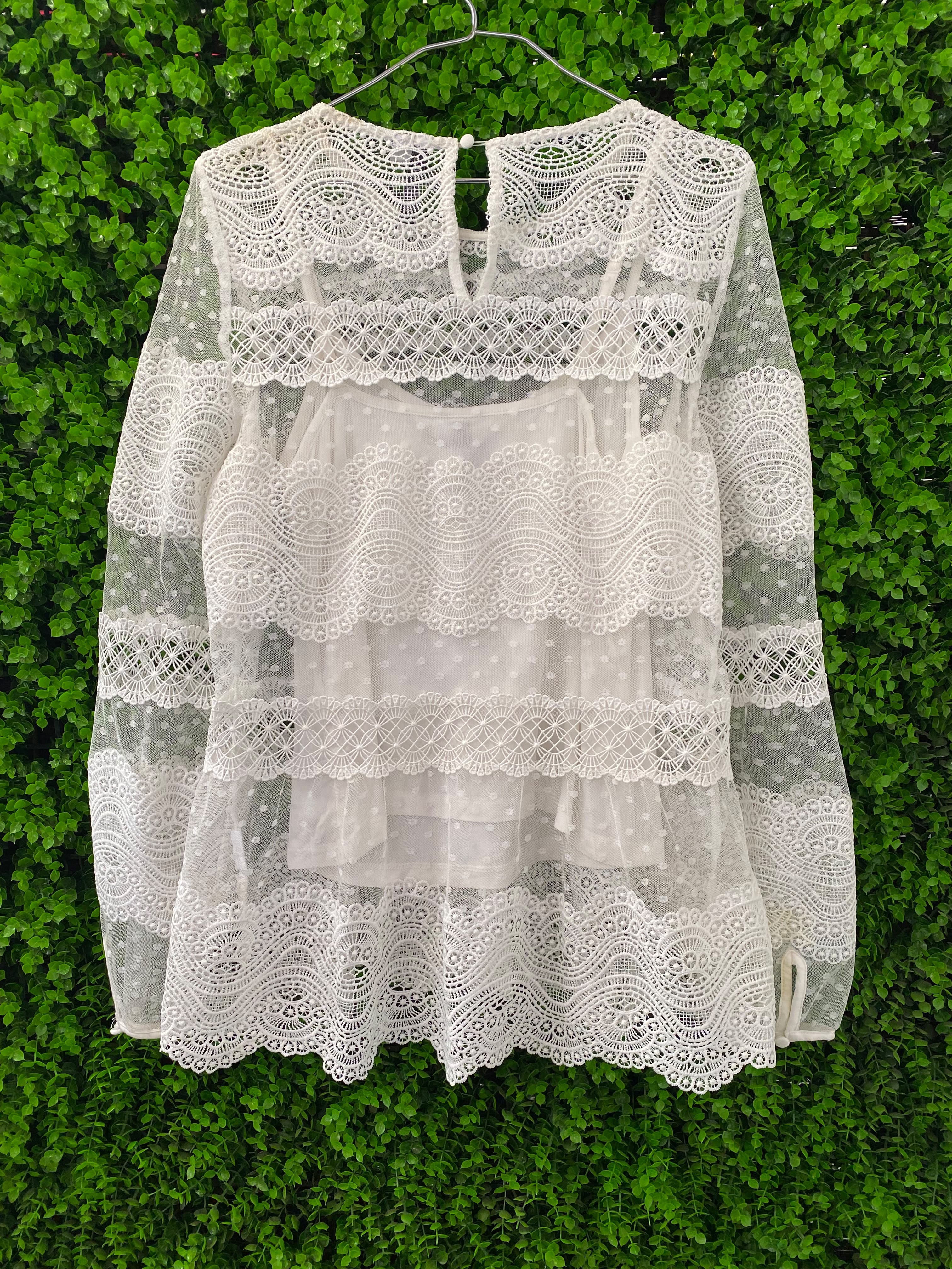 Forever New White Lace Long Sleeve Top