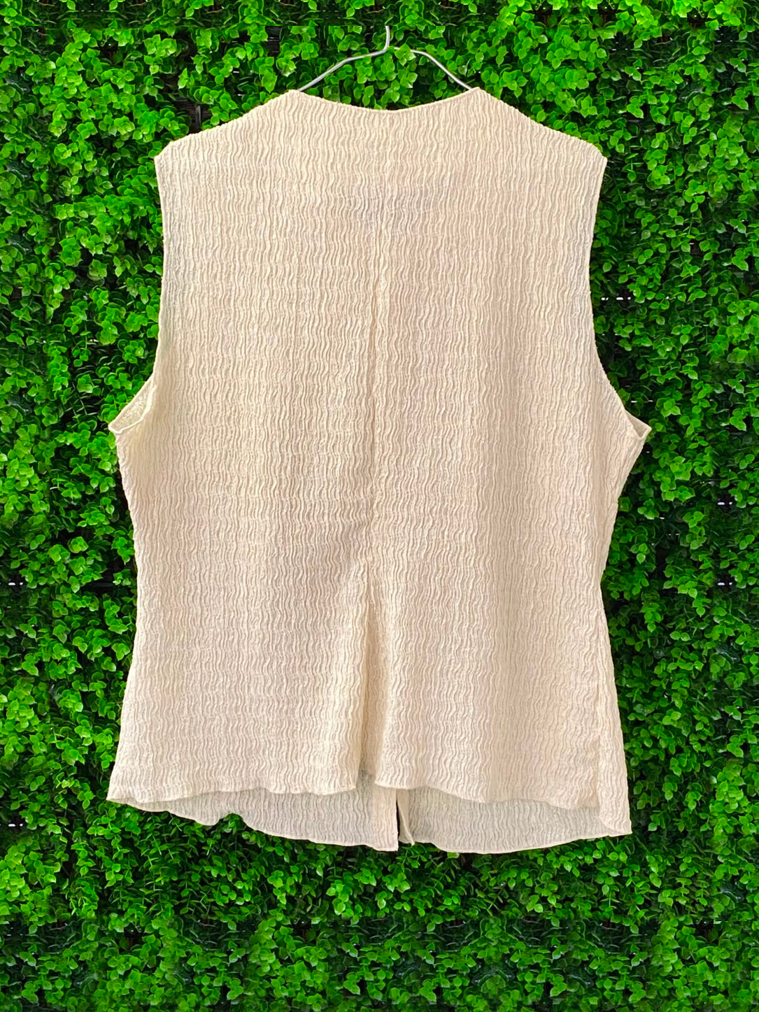 H&M Cream Button-Front Knit Vest
