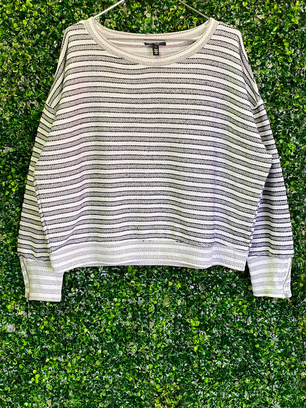 Jessica Simpson Grey Striped Lightweight Knit — front